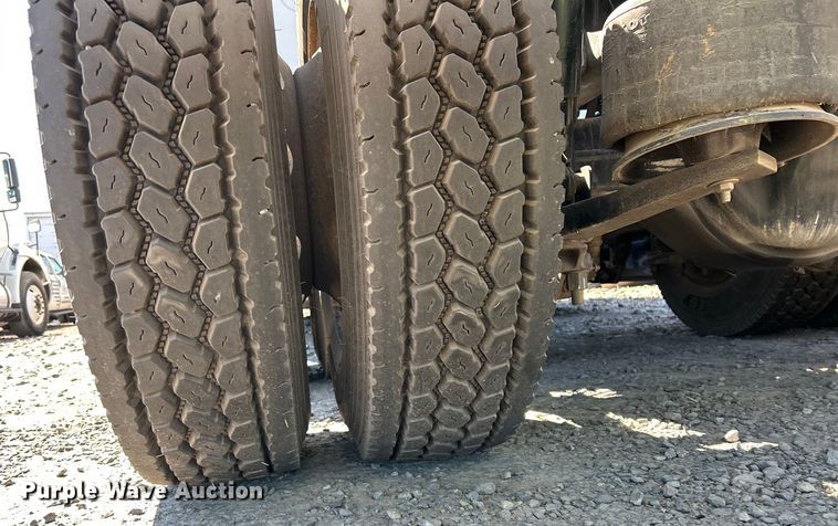 image for item YA0643 2021 Freightliner Cascadia semi truck