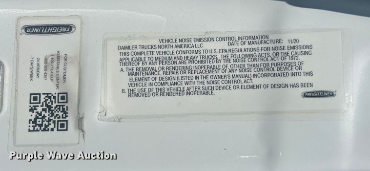 image for item YA0643 2021 Freightliner Cascadia semi truck