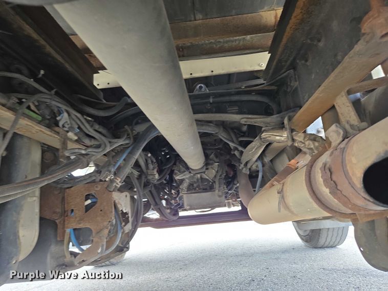 image for item YA0647 2011 Freightliner Business Class M2 box truck