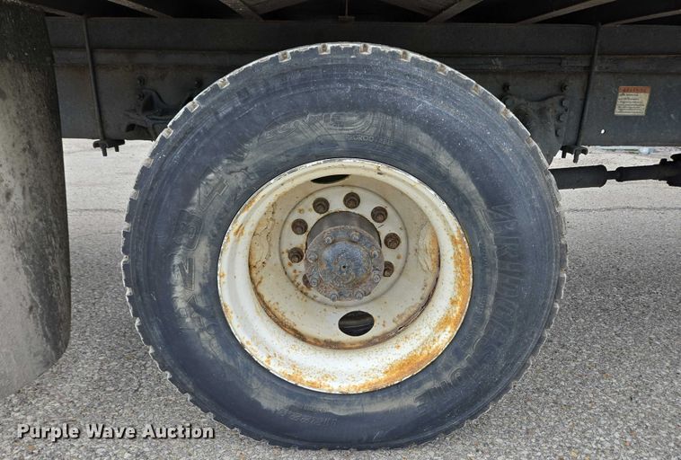 image for item YA0647 2011 Freightliner Business Class M2 box truck