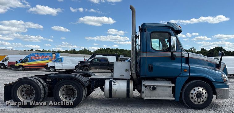 CAMIóN 2019 FREIGHTLINER