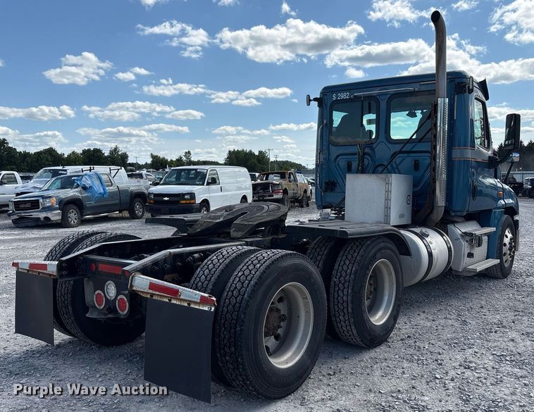 CAMIóN 2019 FREIGHTLINER