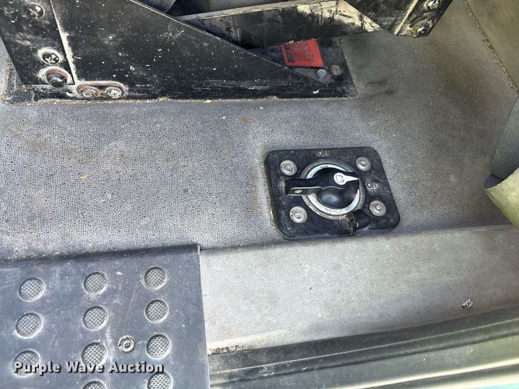 image for item YA0657 2019 Freightliner Cascadia semi truck