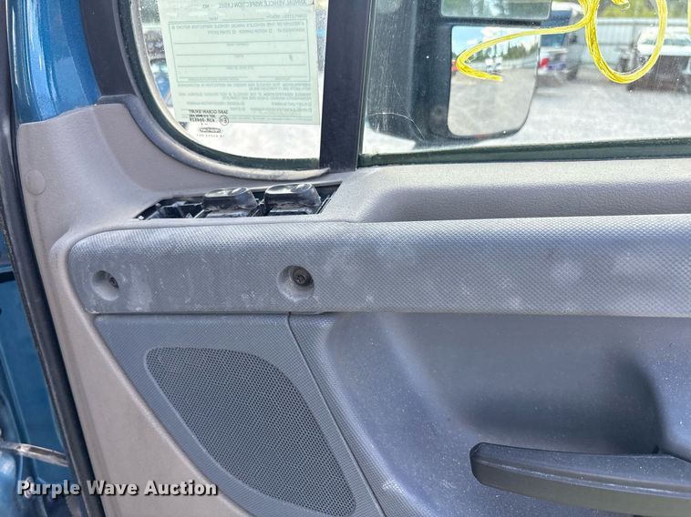 image for item YA0657 2019 Freightliner Cascadia semi truck