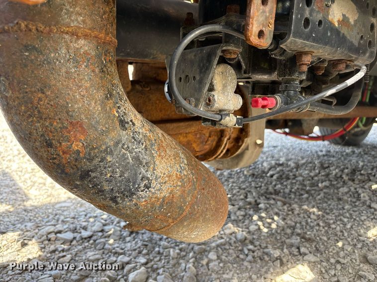 image for item YA0657 2019 Freightliner Cascadia semi truck