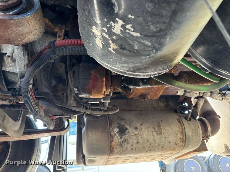 image for item YA0657 2019 Freightliner Cascadia semi truck