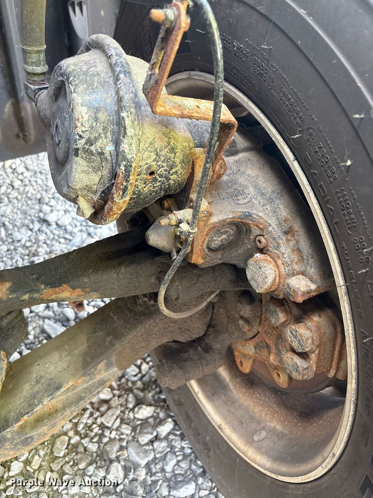 image for item YA0657 2019 Freightliner Cascadia semi truck