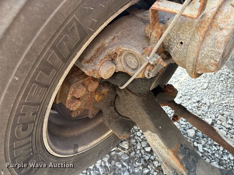 image for item YA0657 2019 Freightliner Cascadia semi truck