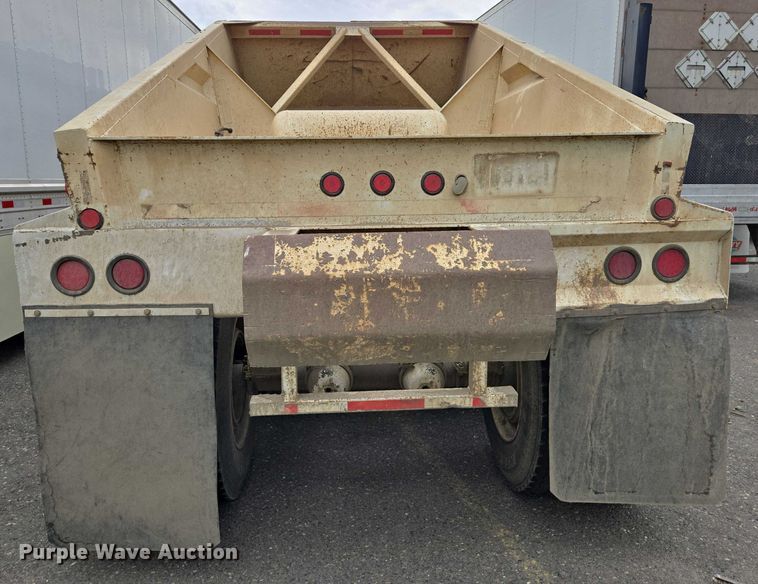 image for item YA0777 1994 Corn Belt bottom dump trailer