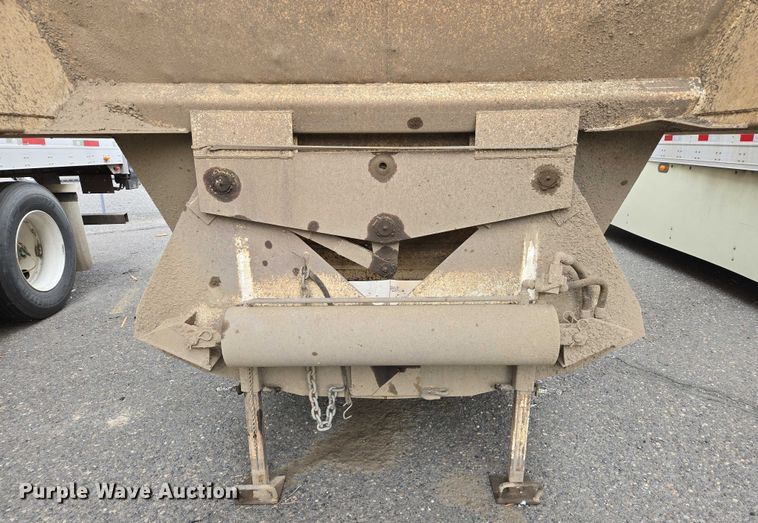 image for item YA0777 1994 Corn Belt bottom dump trailer