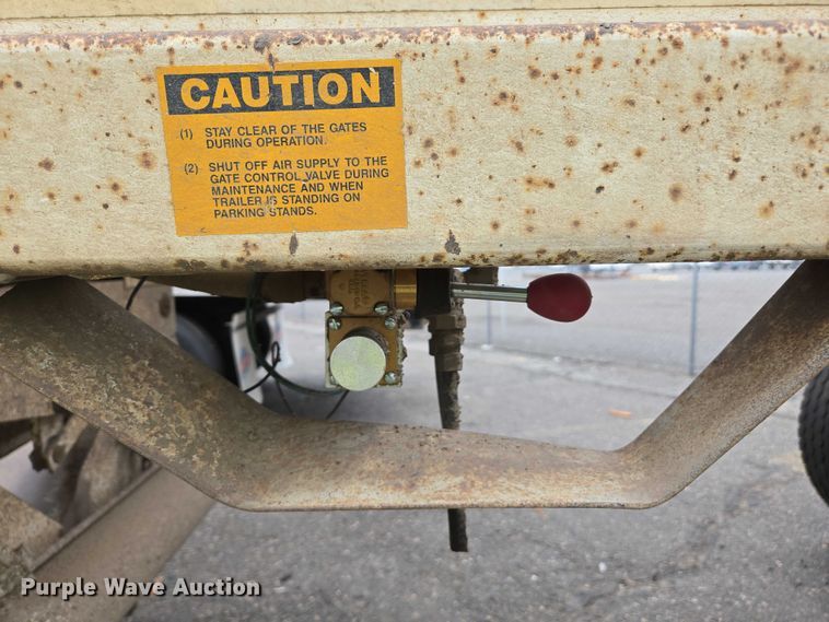 image for item YA0777 1994 Corn Belt bottom dump trailer