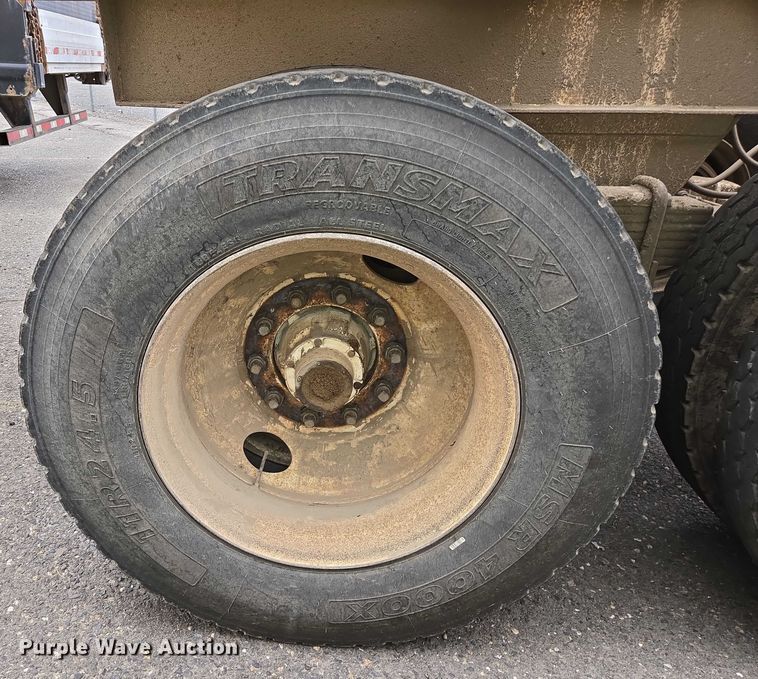 image for item YA0777 1994 Corn Belt bottom dump trailer