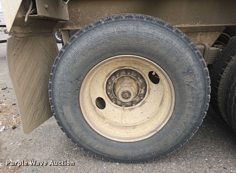 image for item YA0777 1994 Corn Belt bottom dump trailer