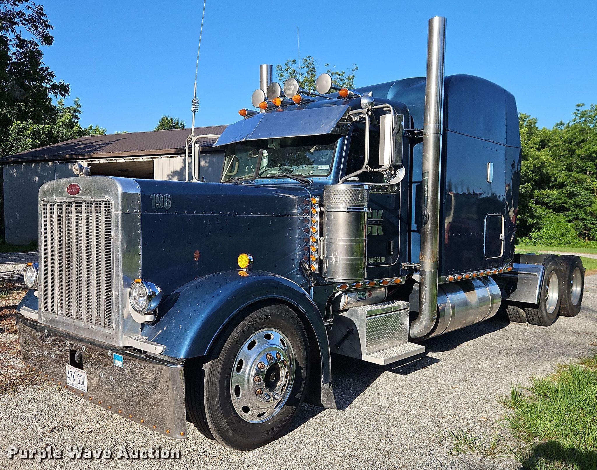 2006 Peterbilt 379 semi truck in Clinton, MO | Item EO4565
