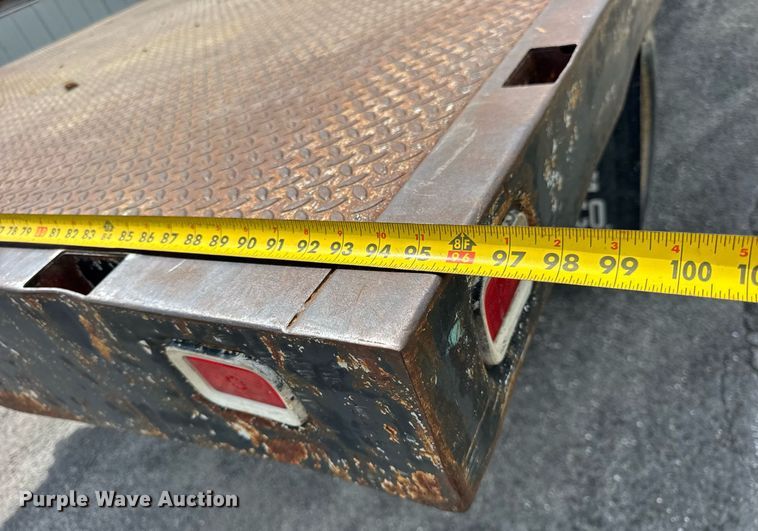 image for item DJ9659 2000 Chevrolet C3500 dump flatbed pickup truck