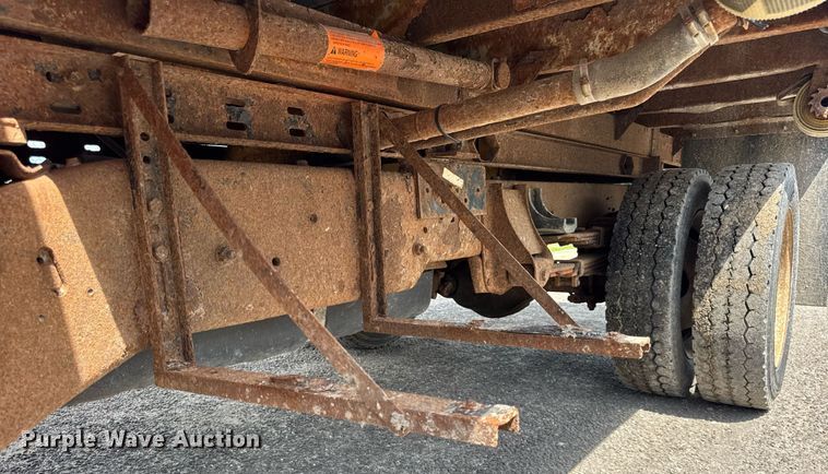 image for item DJ9659 2000 Chevrolet C3500 dump flatbed pickup truck