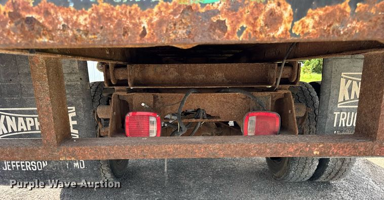 image for item DJ9659 2000 Chevrolet C3500 dump flatbed pickup truck