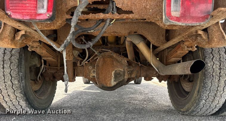 image for item DJ9659 2000 Chevrolet C3500 dump flatbed pickup truck