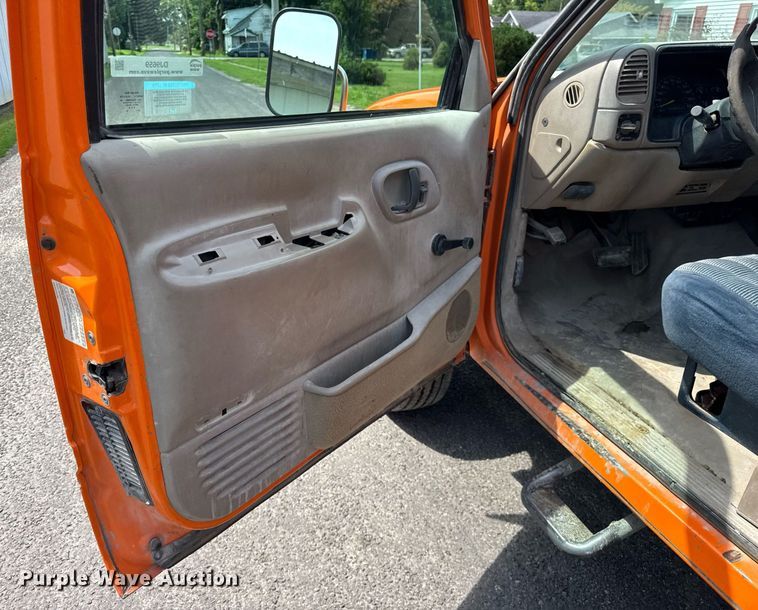 image for item DJ9659 2000 Chevrolet C3500 dump flatbed pickup truck