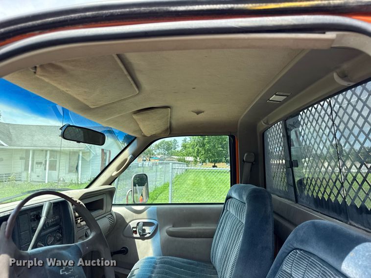 image for item DJ9659 2000 Chevrolet C3500 dump flatbed pickup truck