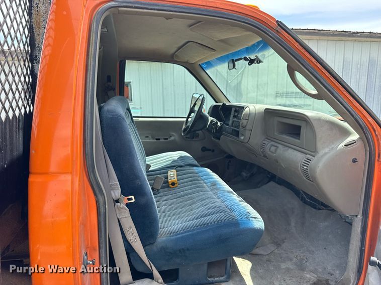 image for item DJ9659 2000 Chevrolet C3500 dump flatbed pickup truck