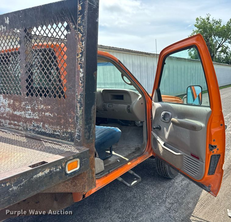 image for item DJ9659 2000 Chevrolet C3500 dump flatbed pickup truck