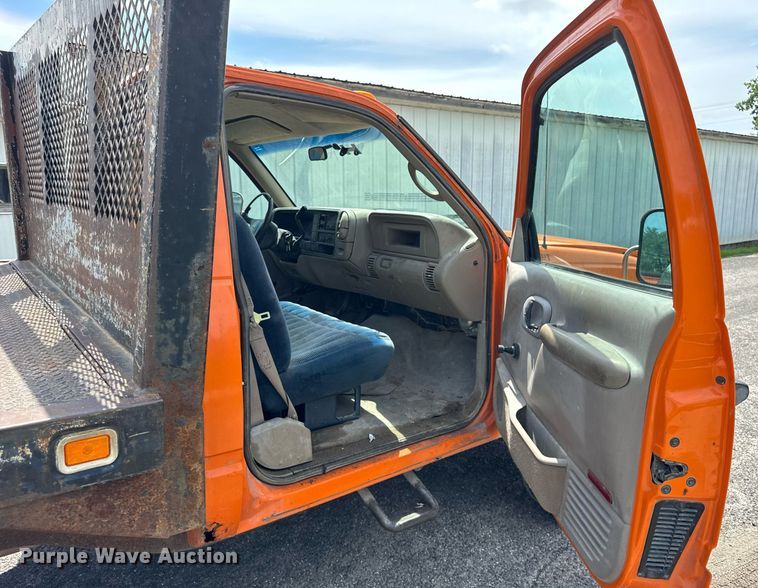 image for item DJ9659 2000 Chevrolet C3500 dump flatbed pickup truck