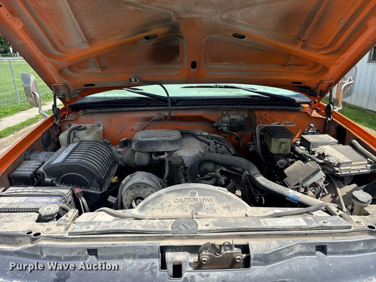 image for item DJ9659 2000 Chevrolet C3500 dump flatbed pickup truck