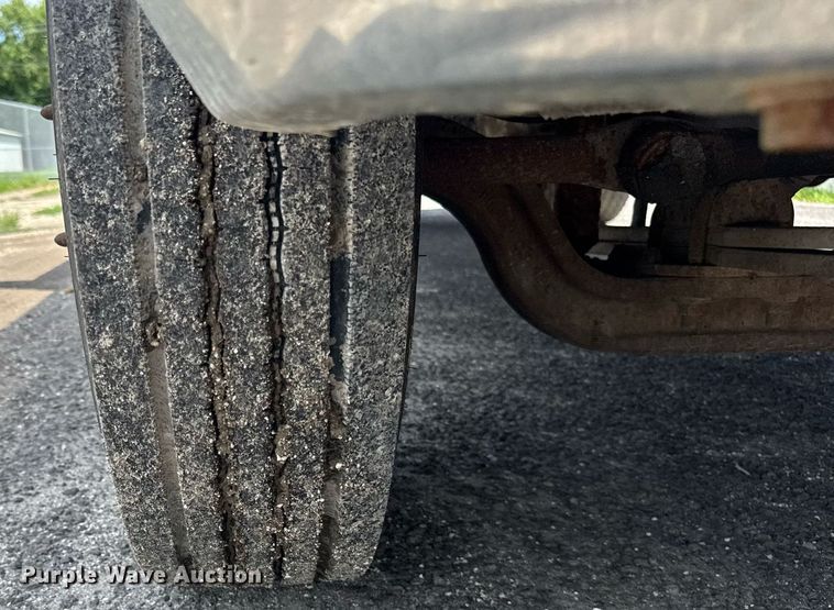 image for item DJ9659 2000 Chevrolet C3500 dump flatbed pickup truck