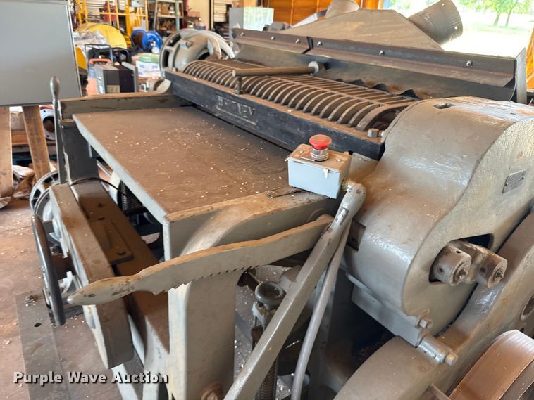 image for item DO7179 Whitney 24 wood planer