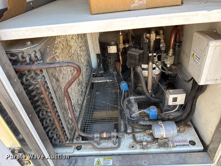 image for item DO7181 2010 Cold Car refrigeration bed