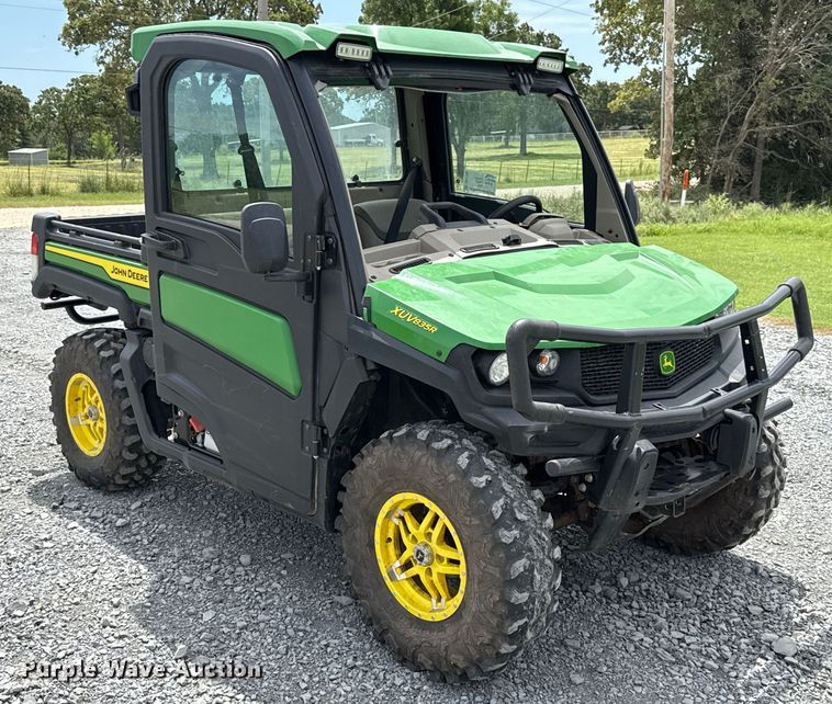 image for item DO7196 2023 John Deere XUV 835R utility vehicle