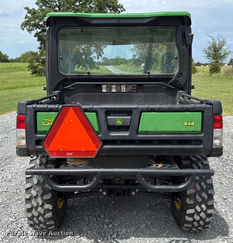 image for item DO7196 2023 John Deere XUV 835R utility vehicle