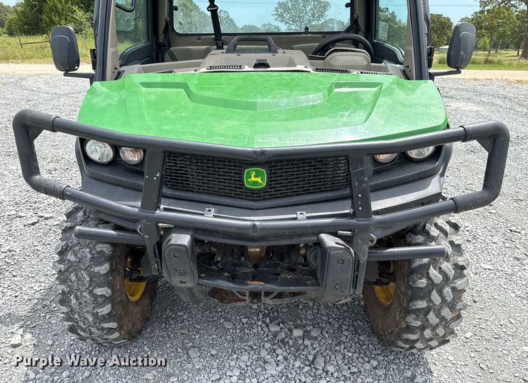 image for item DO7196 2023 John Deere XUV 835R utility vehicle