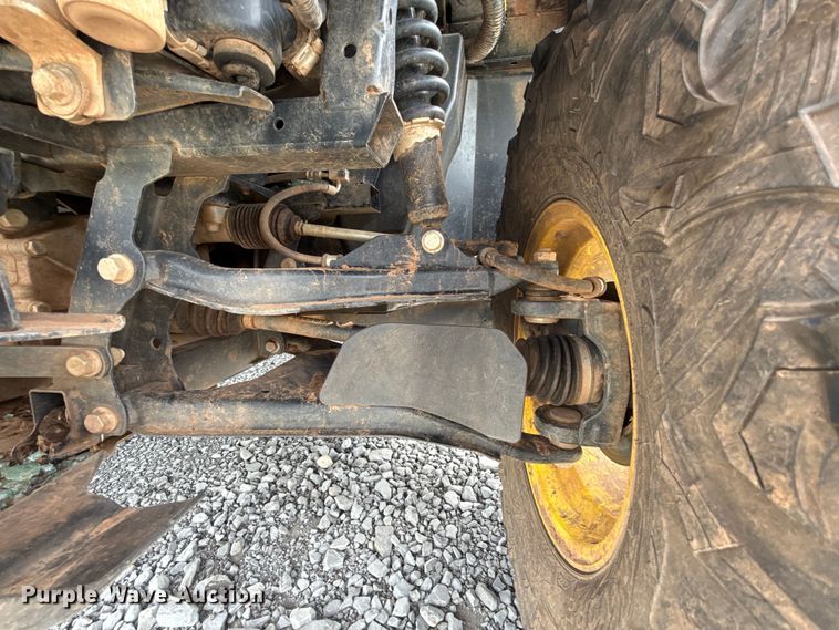 image for item DO7196 2023 John Deere XUV 835R utility vehicle