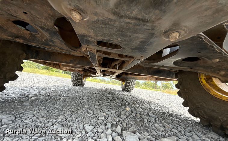 image for item DO7196 2023 John Deere XUV 835R utility vehicle