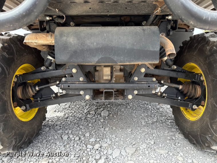 image for item DO7196 2023 John Deere XUV 835R utility vehicle