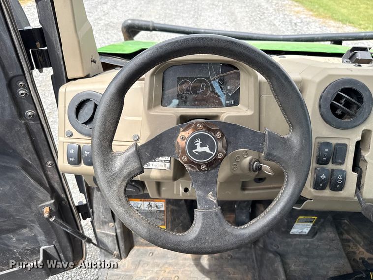 image for item DO7196 2023 John Deere XUV 835R utility vehicle