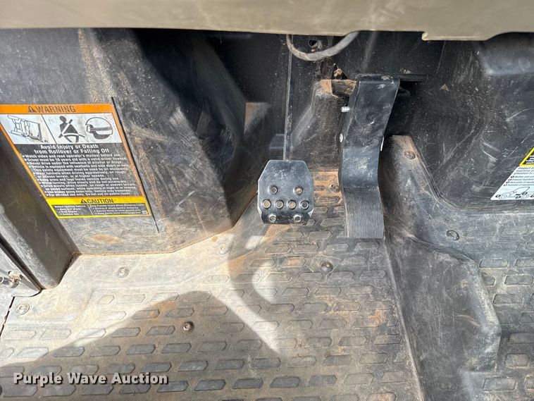 image for item DO7196 2023 John Deere XUV 835R utility vehicle