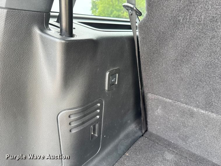 image for item DO7196 2023 John Deere XUV 835R utility vehicle