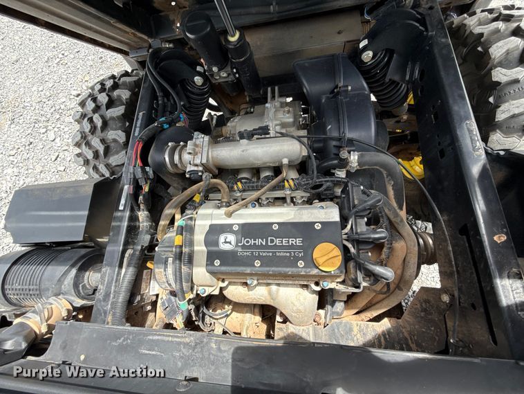 image for item DO7196 2023 John Deere XUV 835R utility vehicle