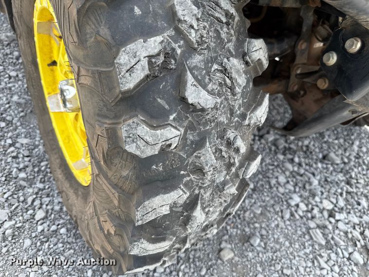 image for item DO7196 2023 John Deere XUV 835R utility vehicle