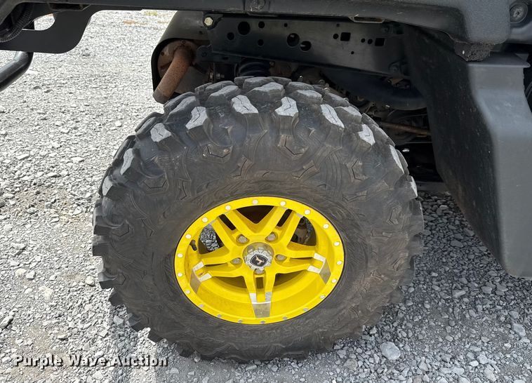 image for item DO7196 2023 John Deere XUV 835R utility vehicle