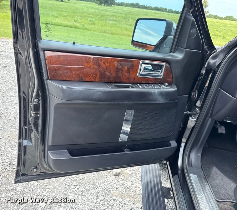 image for item DO7197 2015 Lincoln Navigator SUV