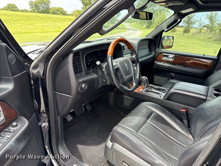 image for item DO7197 2015 Lincoln Navigator SUV