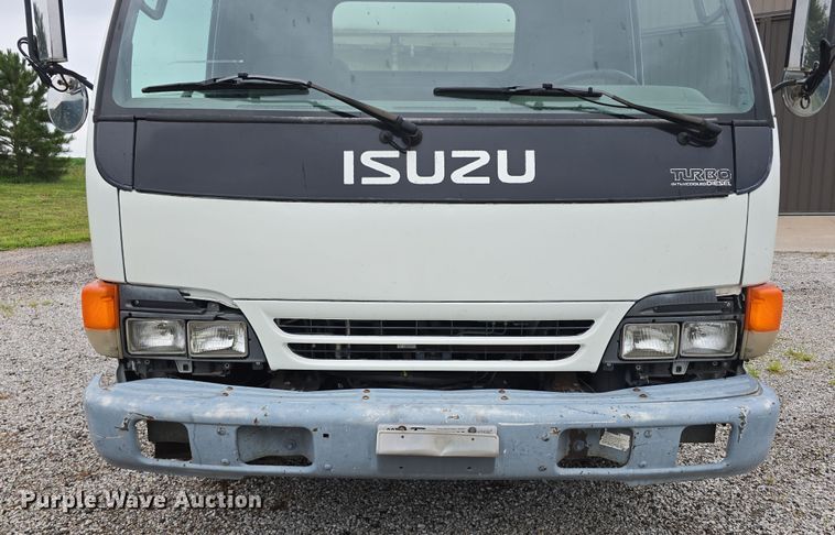 image for item DR3944 2001 Isuzu NPR refuse truck