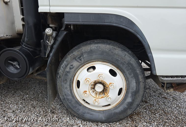 image for item DR3944 2001 Isuzu NPR refuse truck