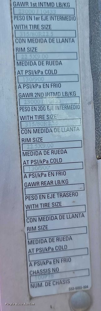 image for item DR3945 2016 Peterbilt 320 refuse truck