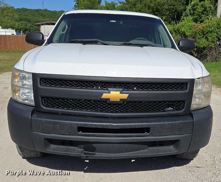 image for item DS3827 2013 Chevrolet Silverado 1500 Ext. Cab pickup truck