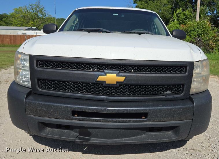 image for item DS3827 2013 Chevrolet Silverado 1500 Ext. Cab pickup truck